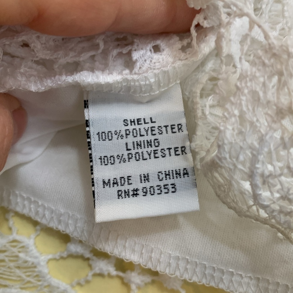 Rebellion | NWT White Floral Lace Crochet Racerback Tank Camisole Top L - Picture 16 of 17